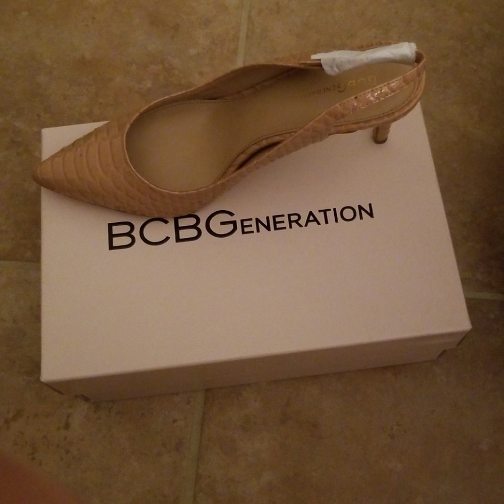 Snake skin embossed leather slingbacks